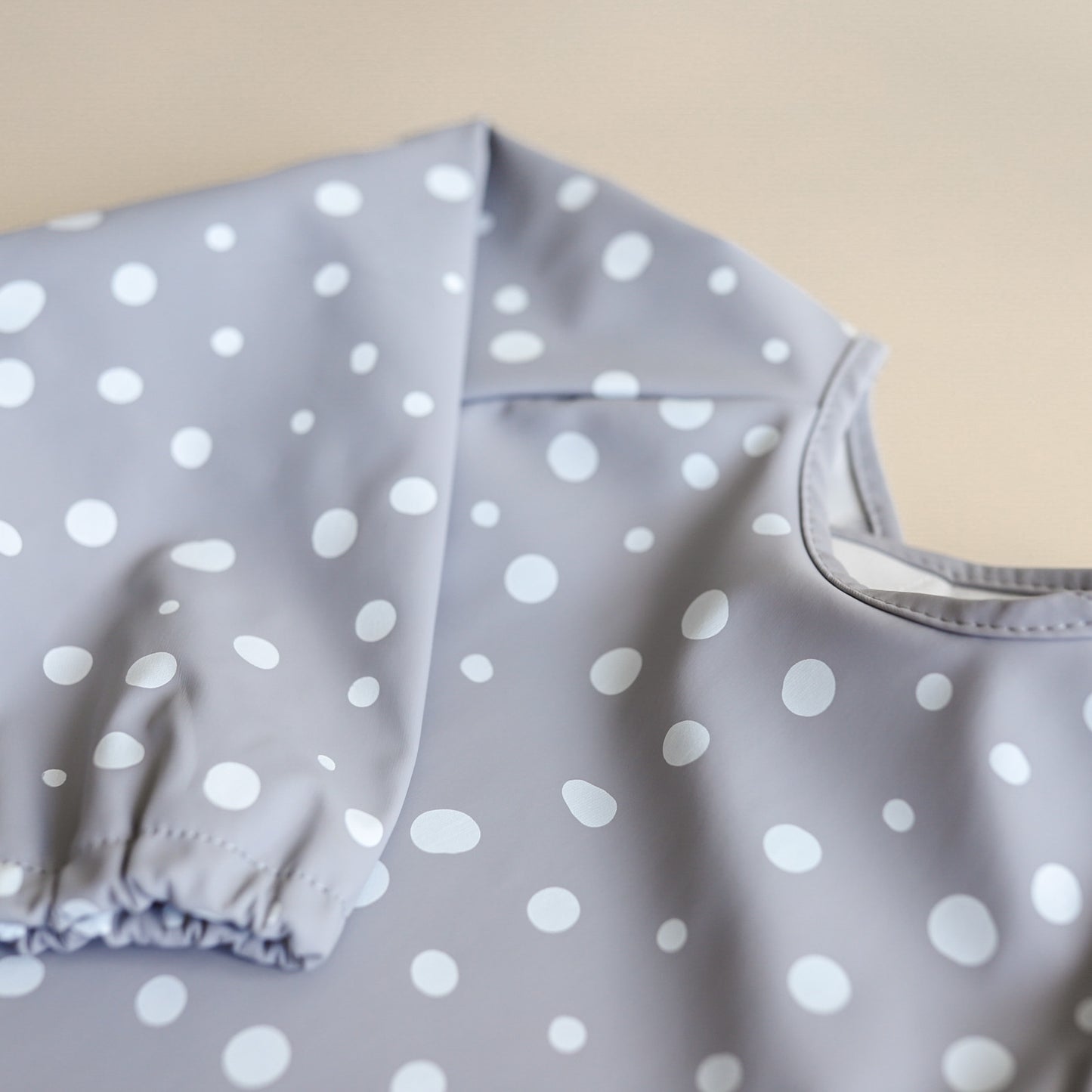 Bib Cape - Rainwashed Spots